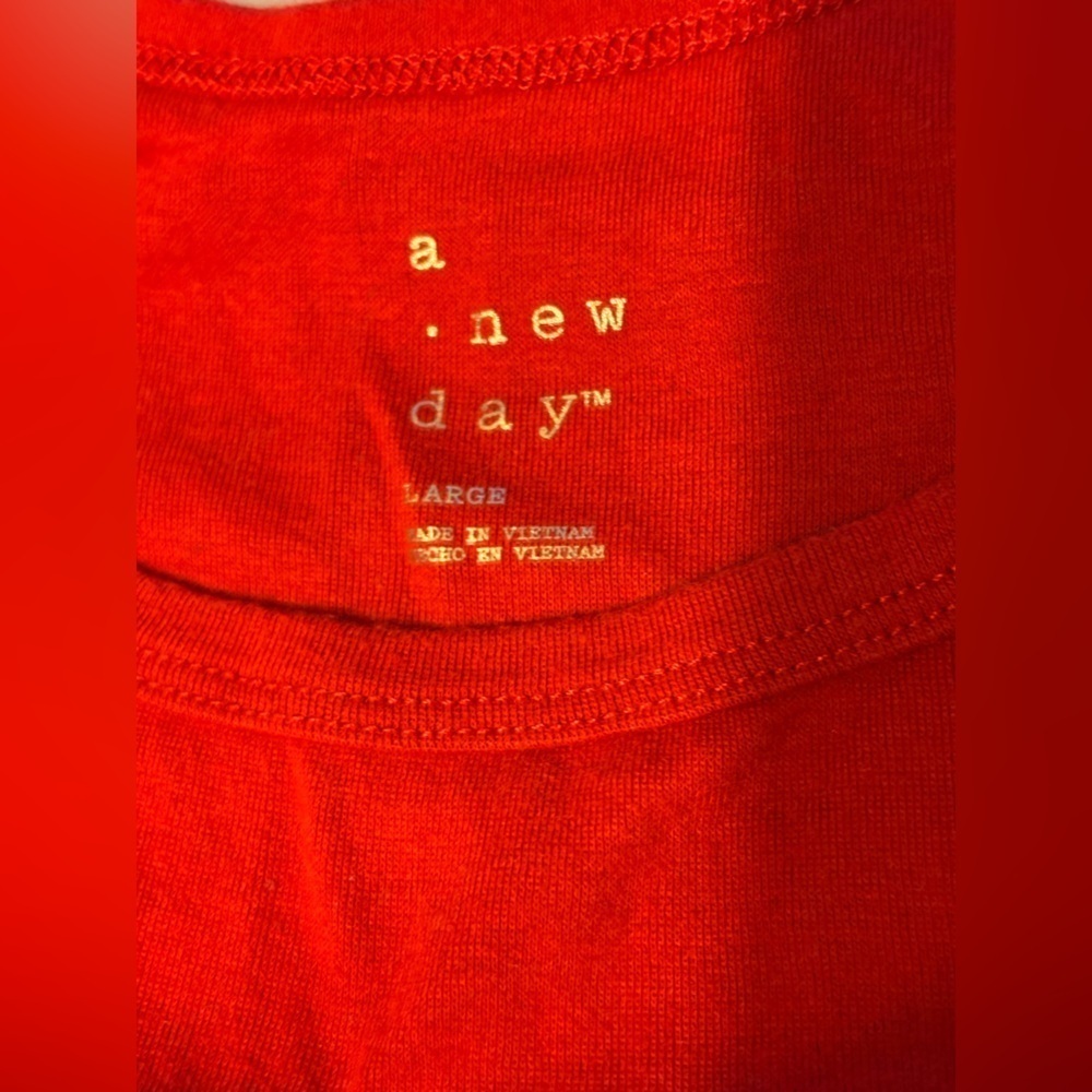 A New Day Red Scoop Neck Knit Tank Size Large Perfect Condition - Picture 4 of 4